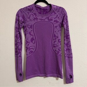 Lululemon Athletica Long Sleeve Workout Top 4